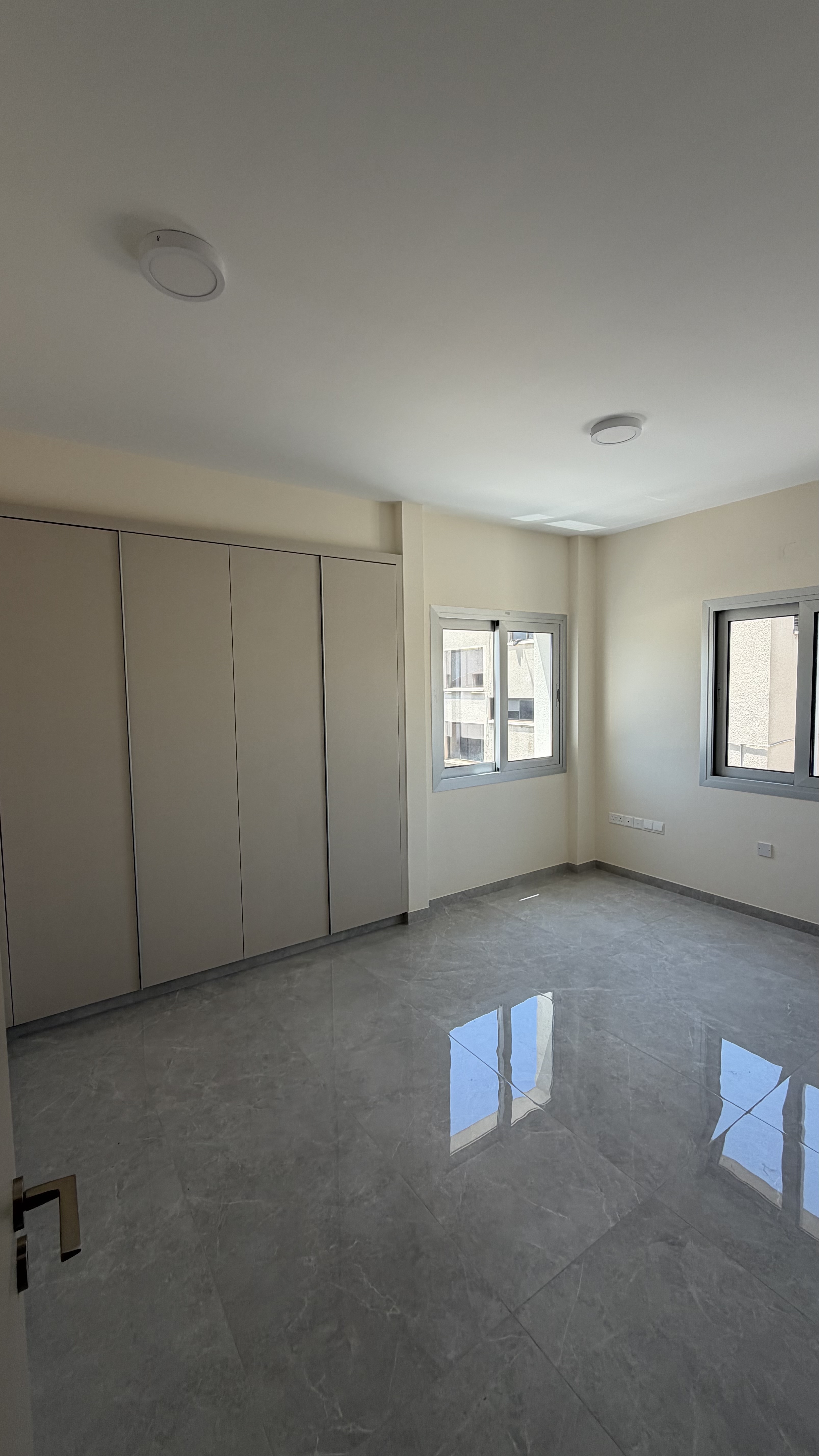 Modern new flat in Limassol photo 2